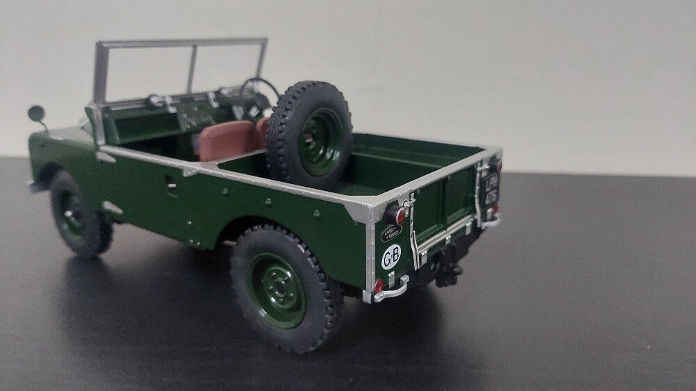 1:18 57 land rover model car - 3