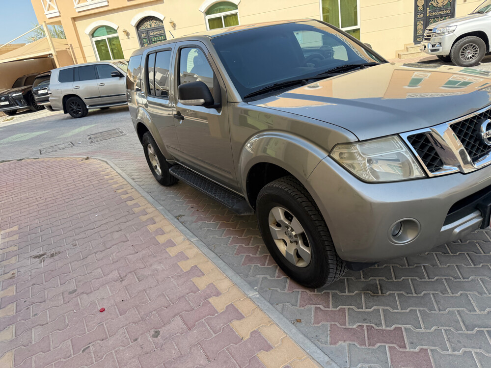 للبيع نيسان باثفايندر موديل 2014 - 2