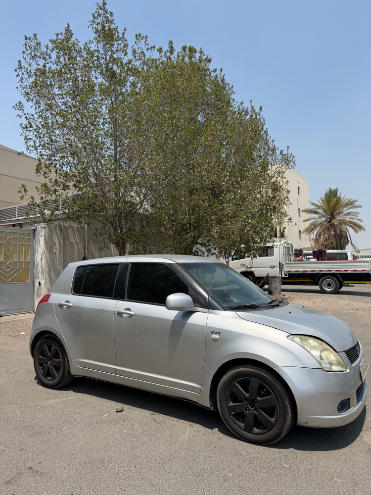 Suzuki Swift 2008 - 3