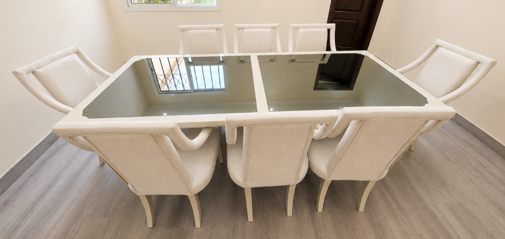 Elegant 8-seater dining table - 2