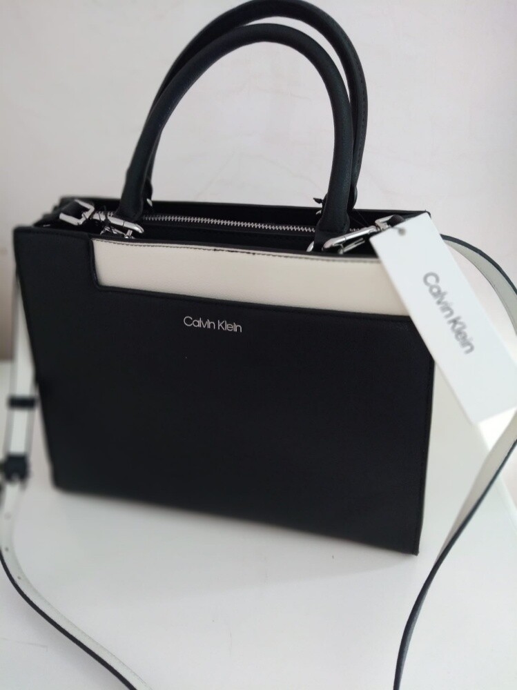 Calvin Klein Luxury Bag - 4