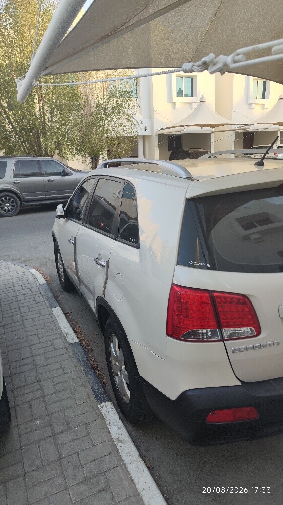 كيا سورينتو 2011 - 4