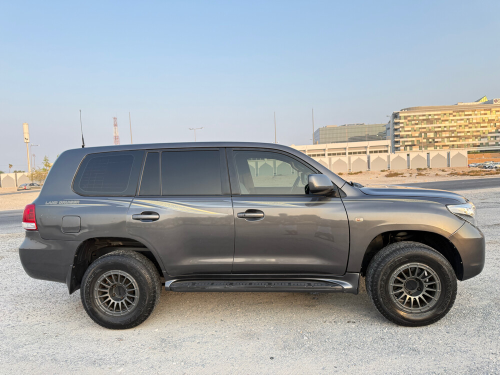 Land Cruiser GX V6 - 1
