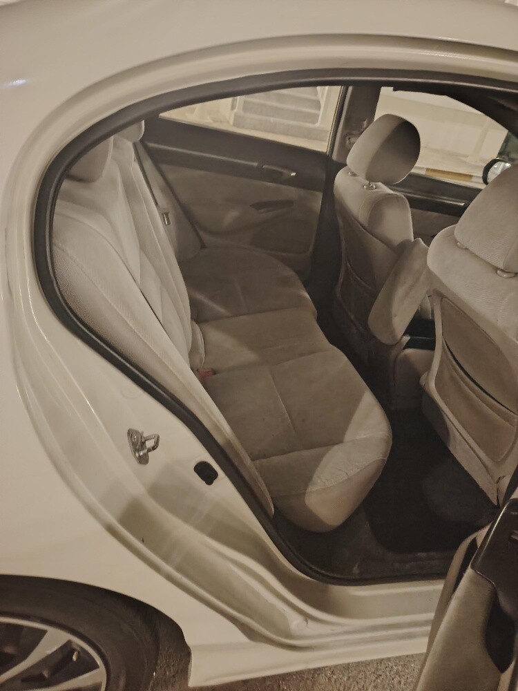 Honda civic 2009 model - 10