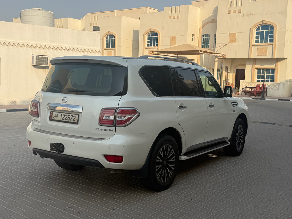 Nissan patrol platinum 320  2015  - 3