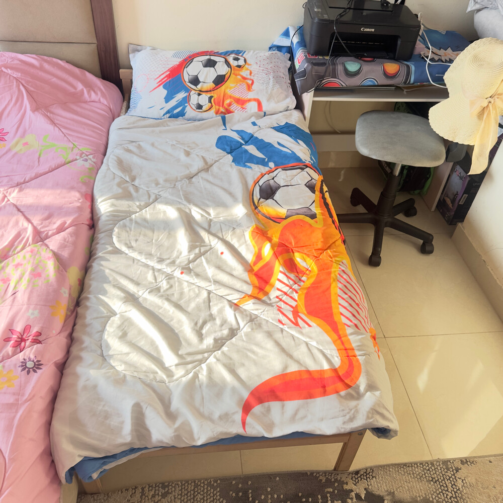 bed 90/200 and other smaller  - 2