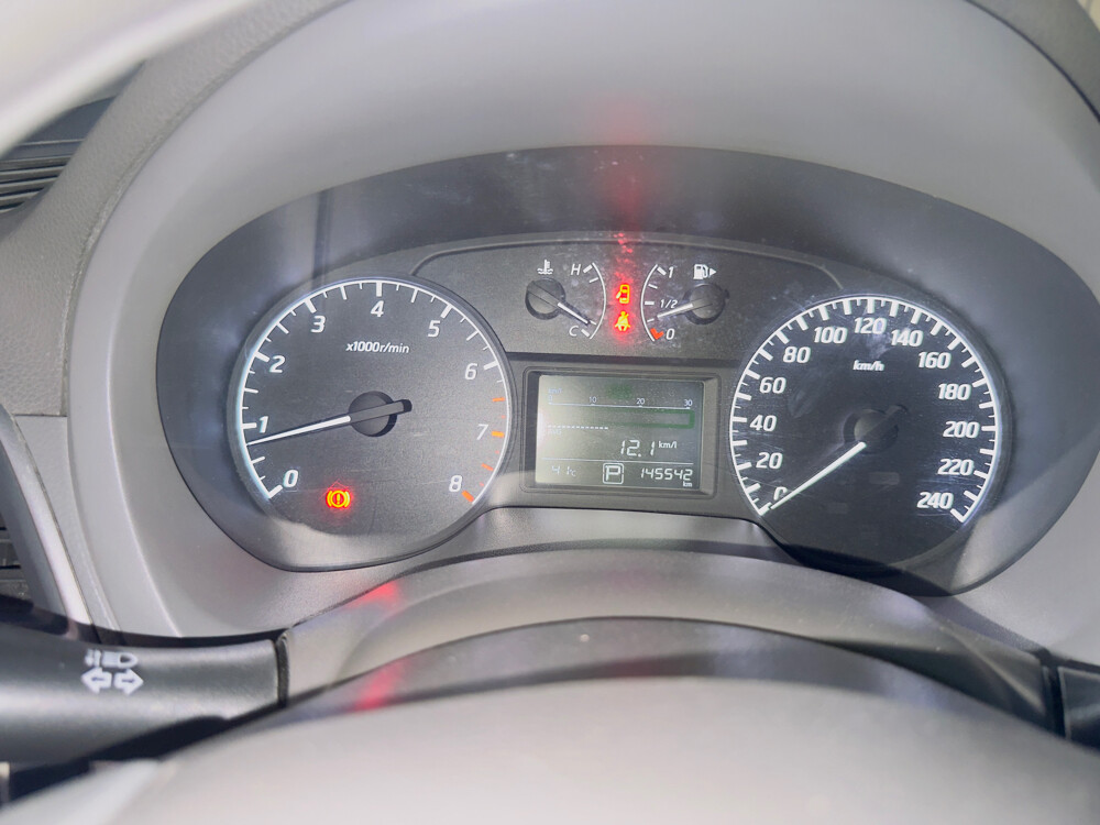 Nissan santra 2016 - 9