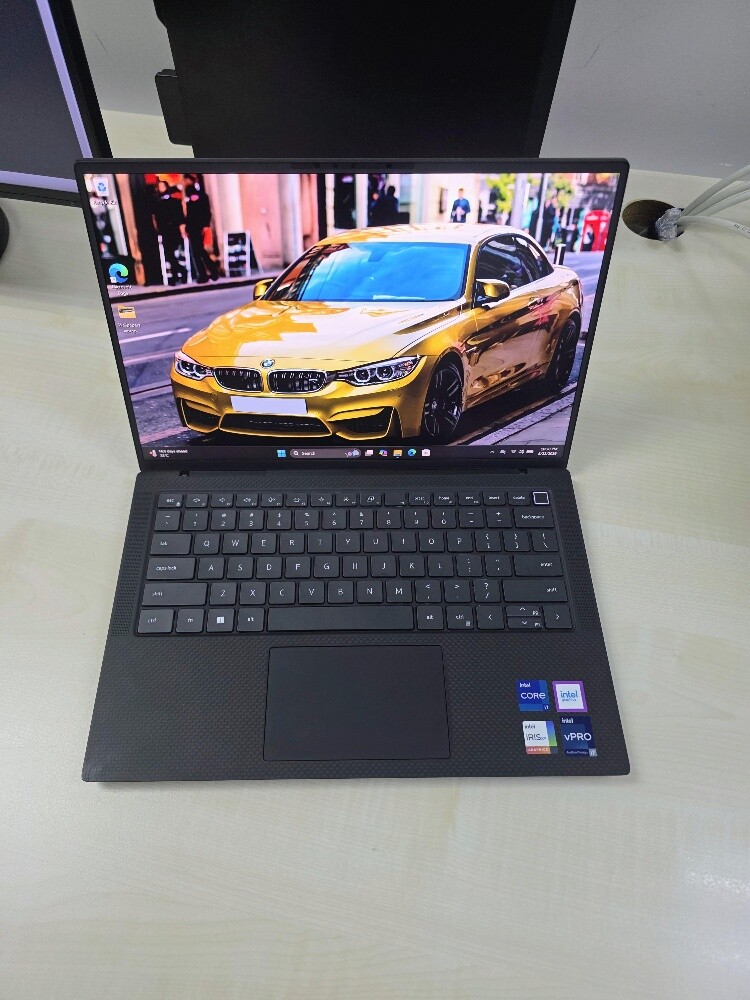 DeLL Precision i7 32GB 512GB 14FHD - 5