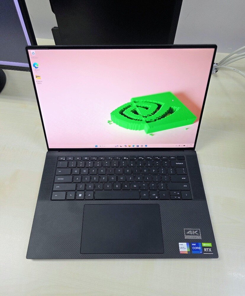 DeLL Precision i7 32GB-1.2T RTX 8GB - 12