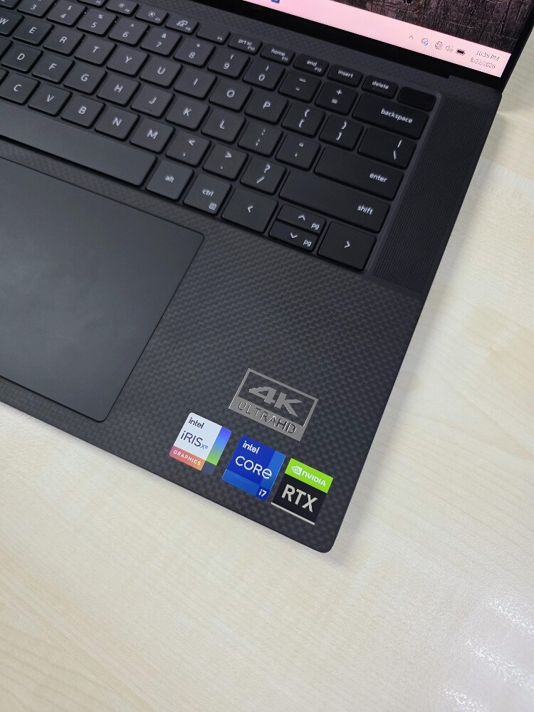 DeLL Precision i7 32GB-1.2T RTX 8GB - 2