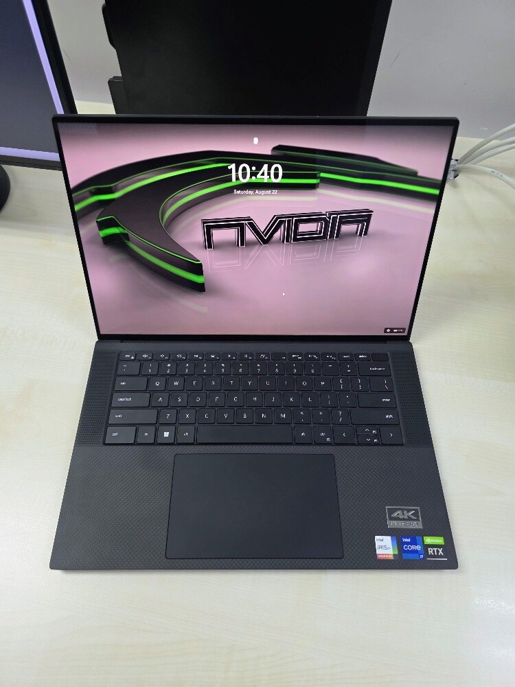 DeLL Precision i7 32GB-1.2T RTX 8GB - 13