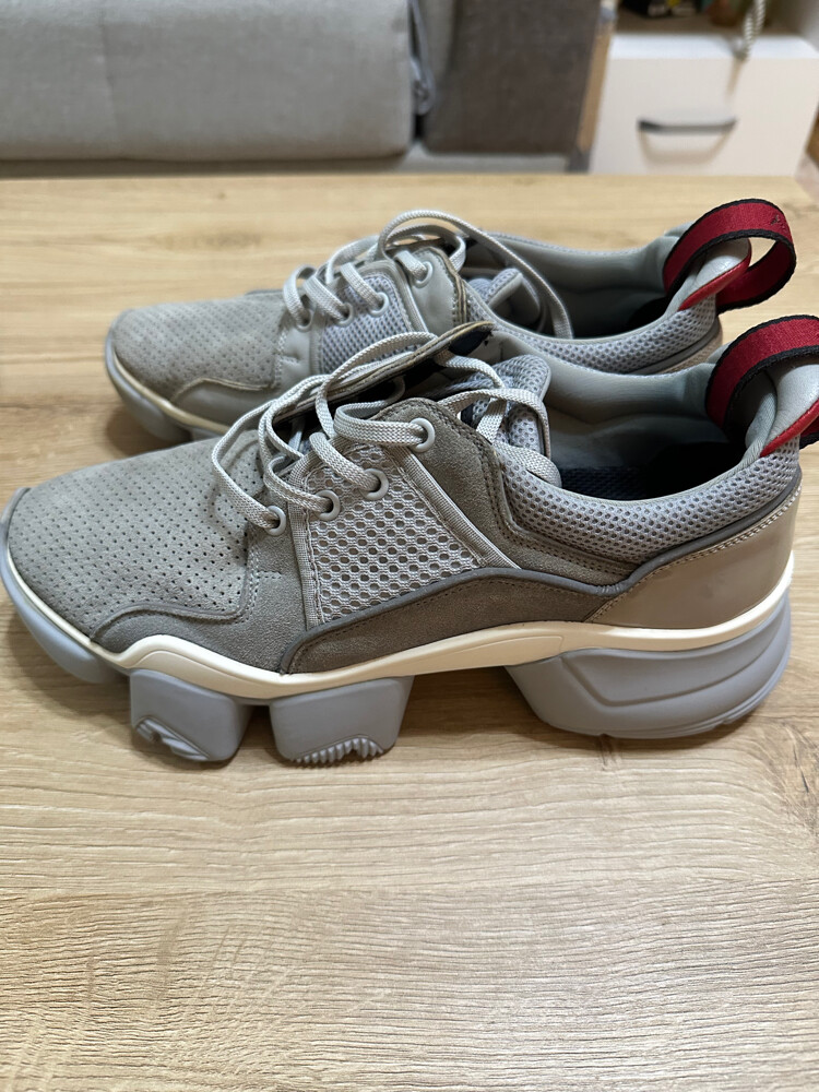 Authentic Preloved Shoes - 10