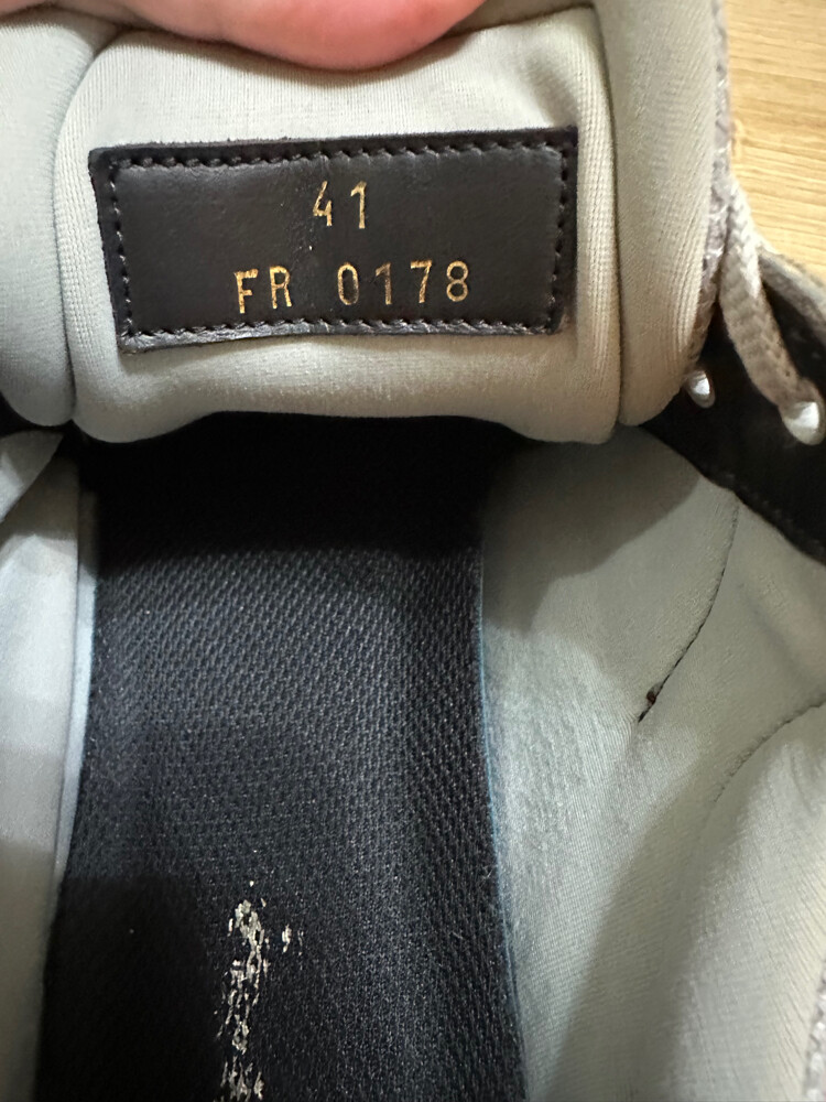 Authentic Preloved Shoes - 9