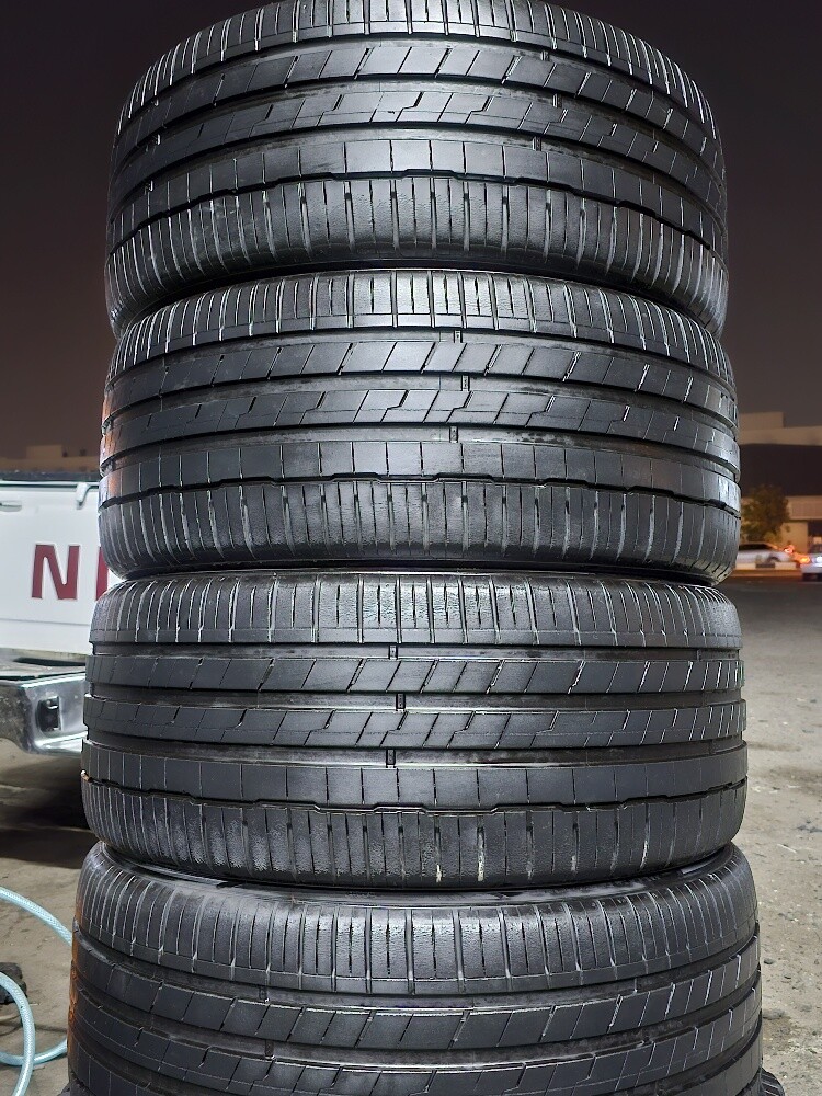 265-40-21,,, Hankook brand - 3