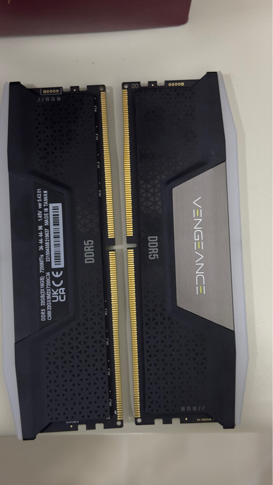 RAM 32GB / 7200 mts / CL34 - 2