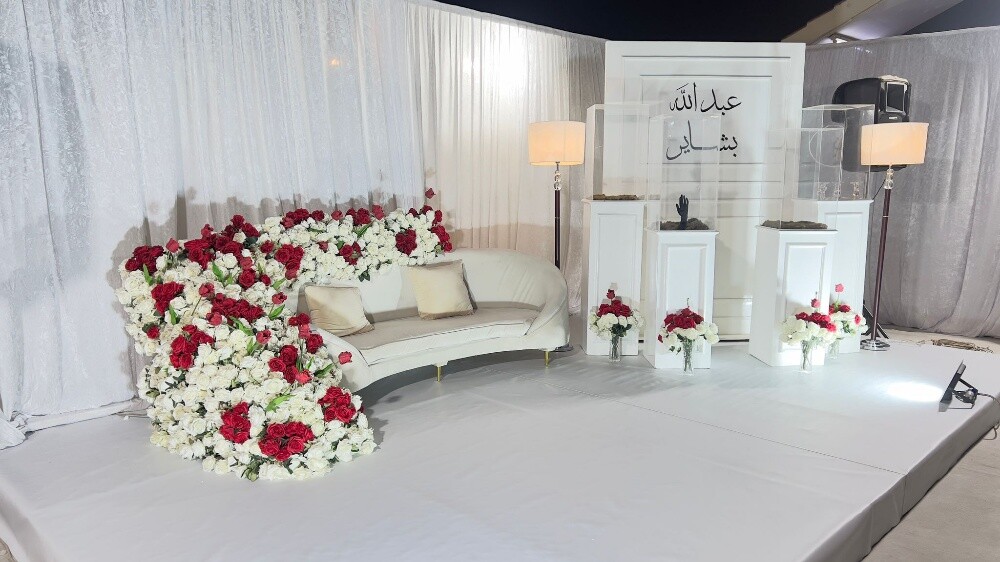 كنب صوفا وطاولات للايجار - 29