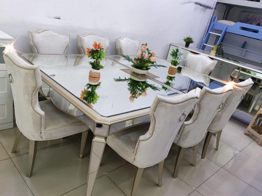 For Sale luxurious dining table - 3