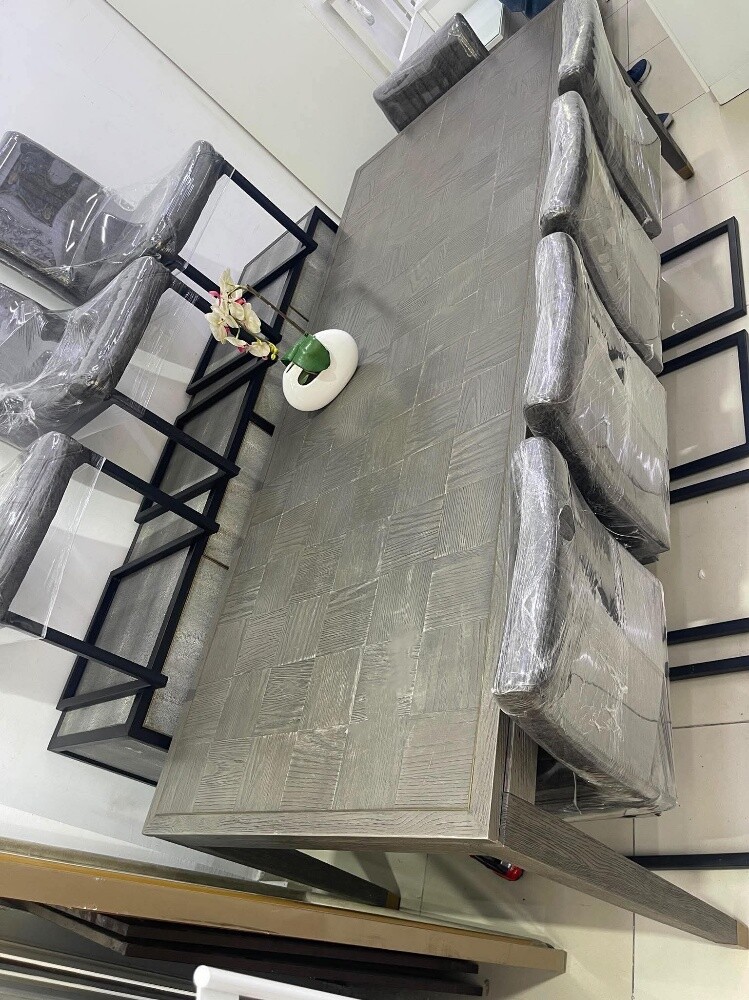 For Sale luxurious dining table - 9