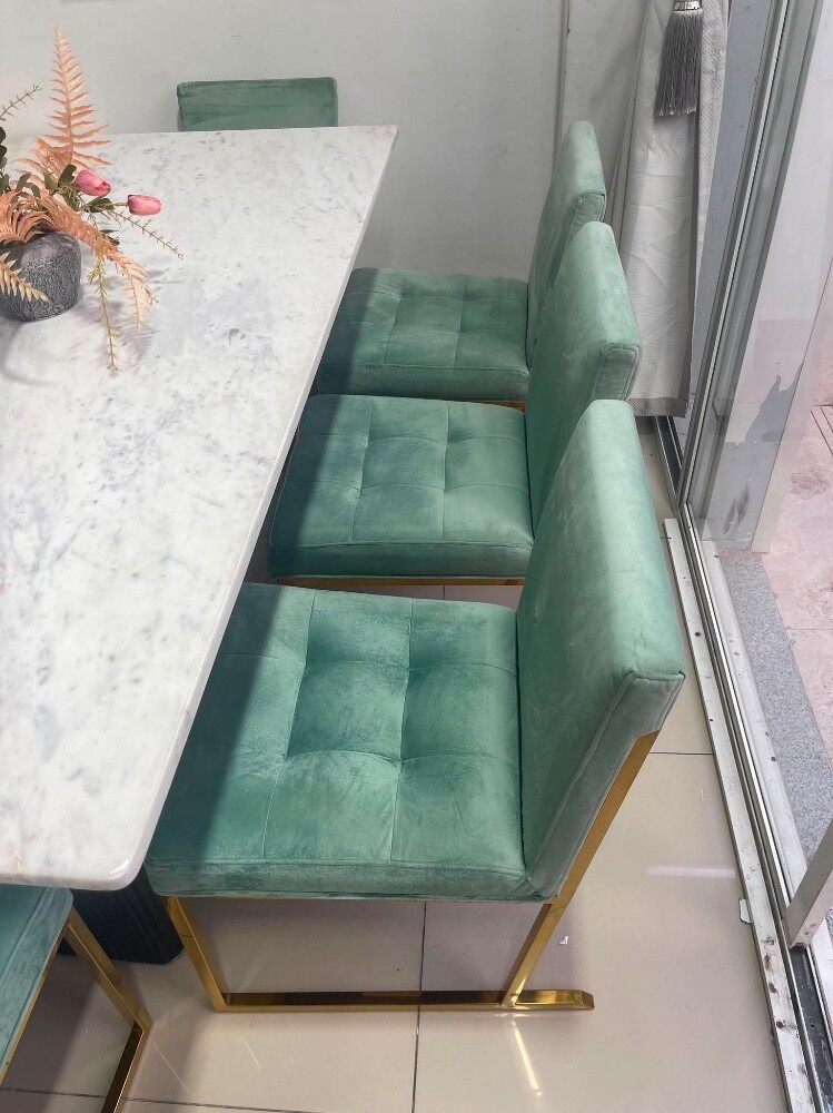 For Sale luxurious dining table - 8