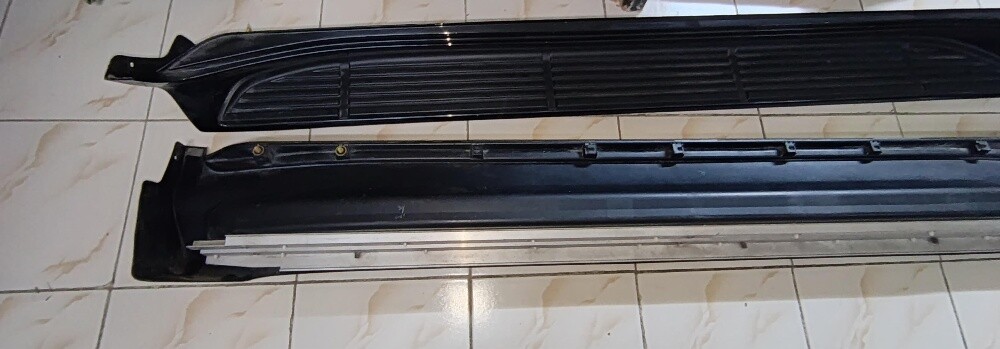 Gen Land Cruiser 200 OEM Sidestep - 5