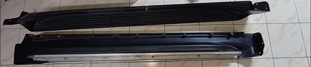 Gen Land Cruiser 200 OEM Sidestep - 7