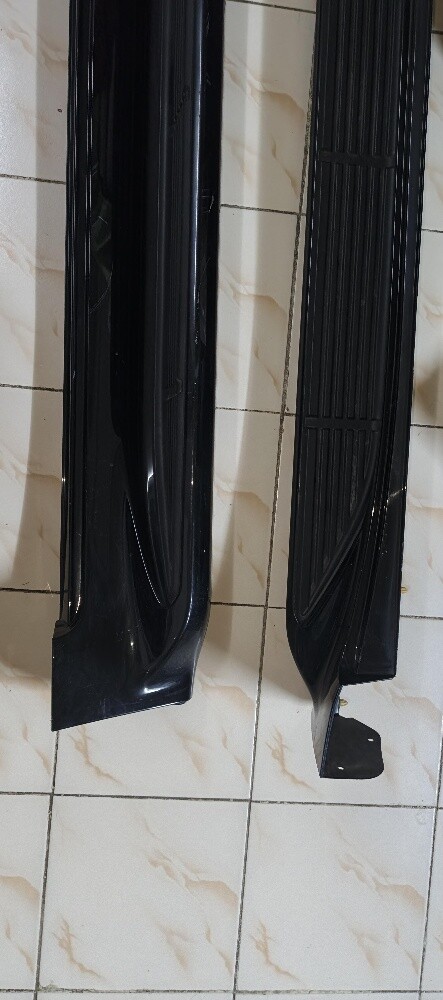 Gen Land Cruiser 200 OEM Sidestep - 4