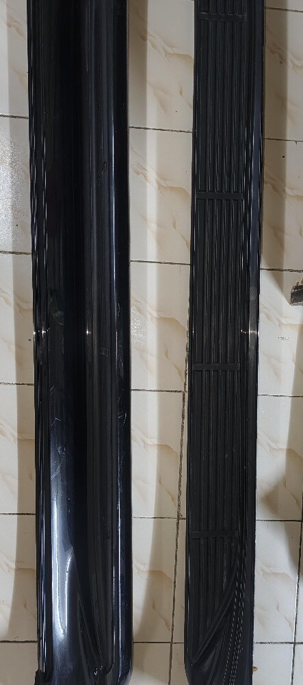 Gen Land Cruiser 200 OEM Sidestep - 2
