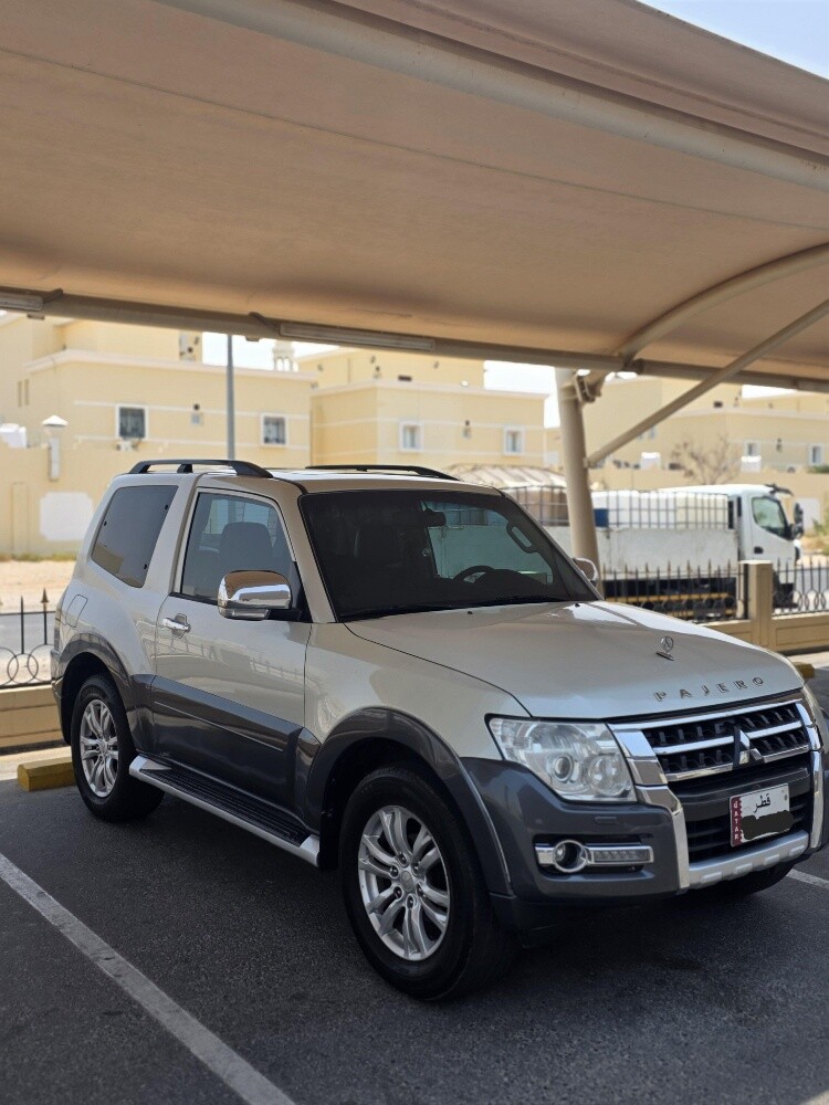 Mitsubishi Pajero 3.8L V6 SWB - 4
