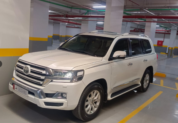 Toyota Land Cruiser GXR 2017 - 3