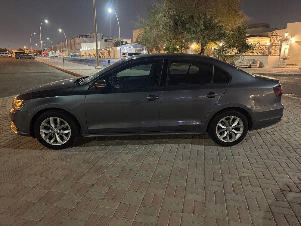 This car is very clean like a new car and only one accident  - 5