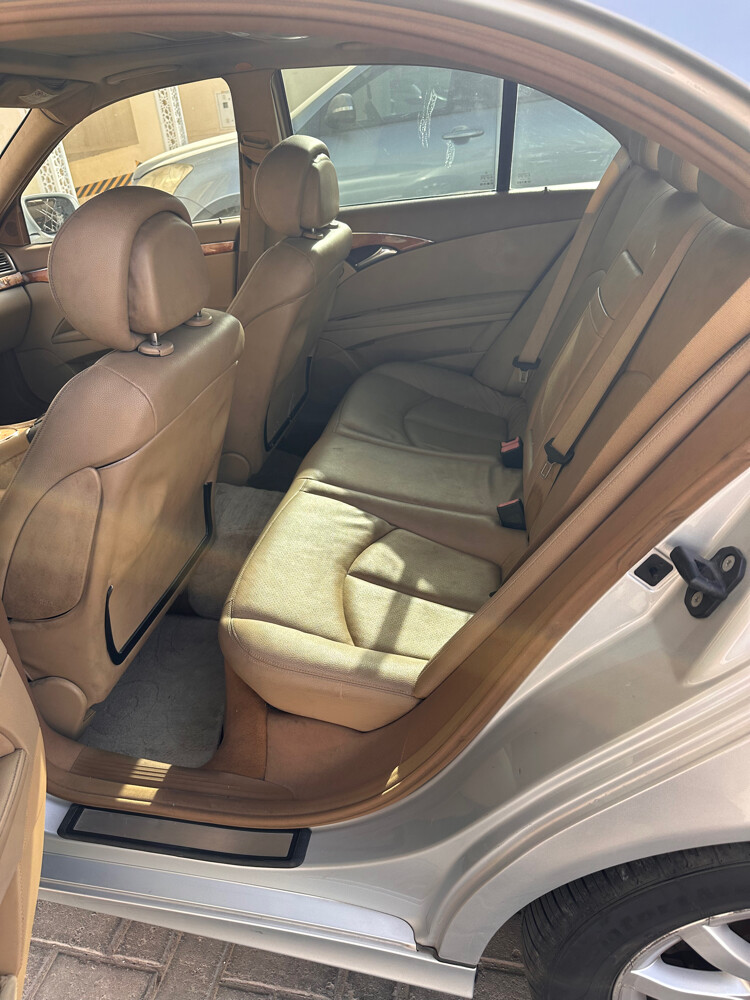 Mercedes E 200 for sale - 3