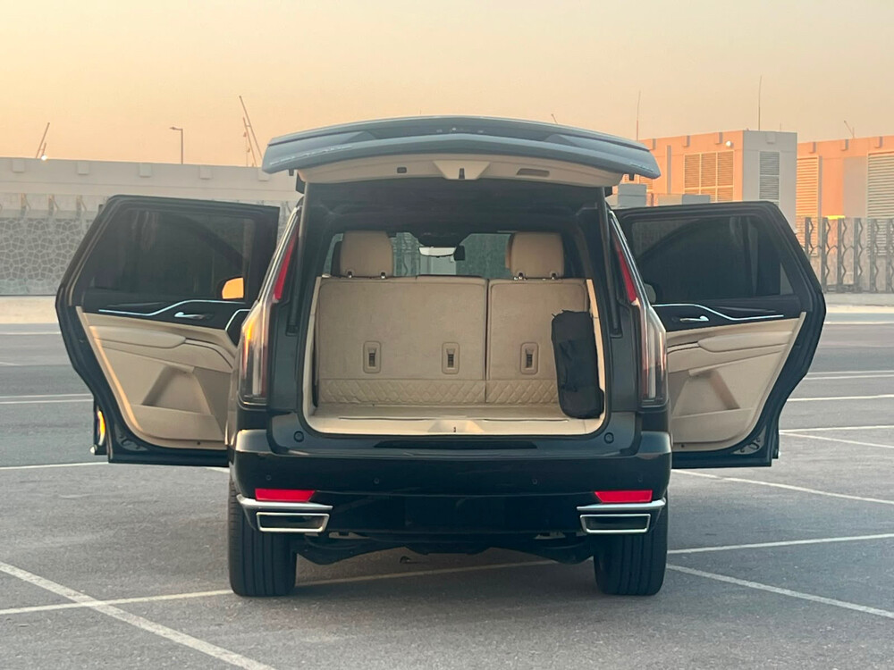 Cadillac Escalade 600   model 2023 - 13