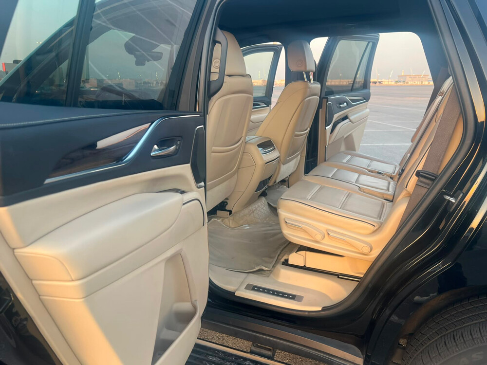 Cadillac Escalade 600   model 2023 - 15