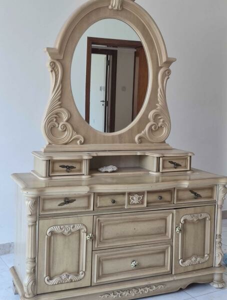 Dressing table for da - 2