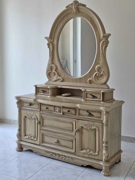 Dressing table for da - 1