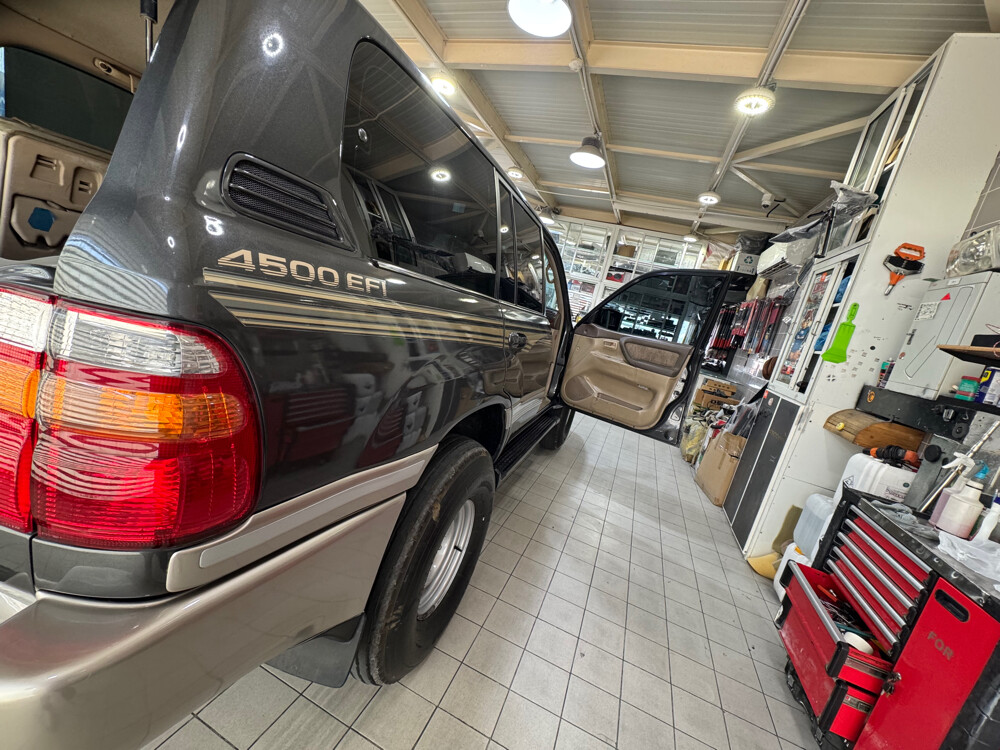 Toyota Land Cruiser VX-R 2001 - 8