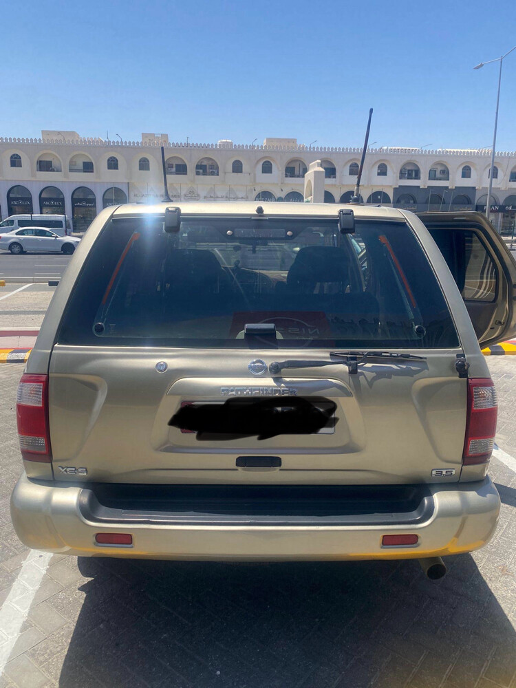 2005 Nissan Pathfinder - 272,500km - 2