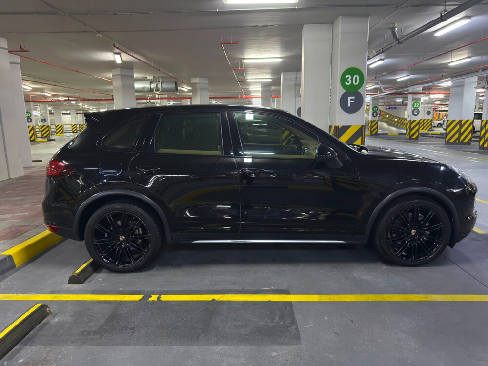 Porsche Cayenne S - 7