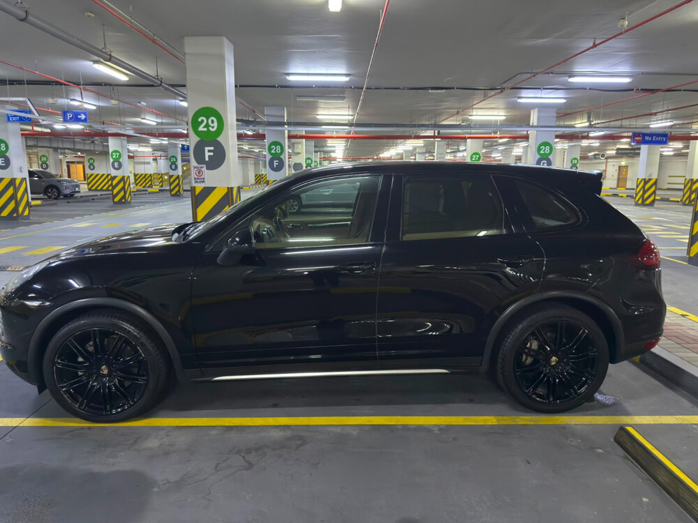 Porsche Cayenne S - 6