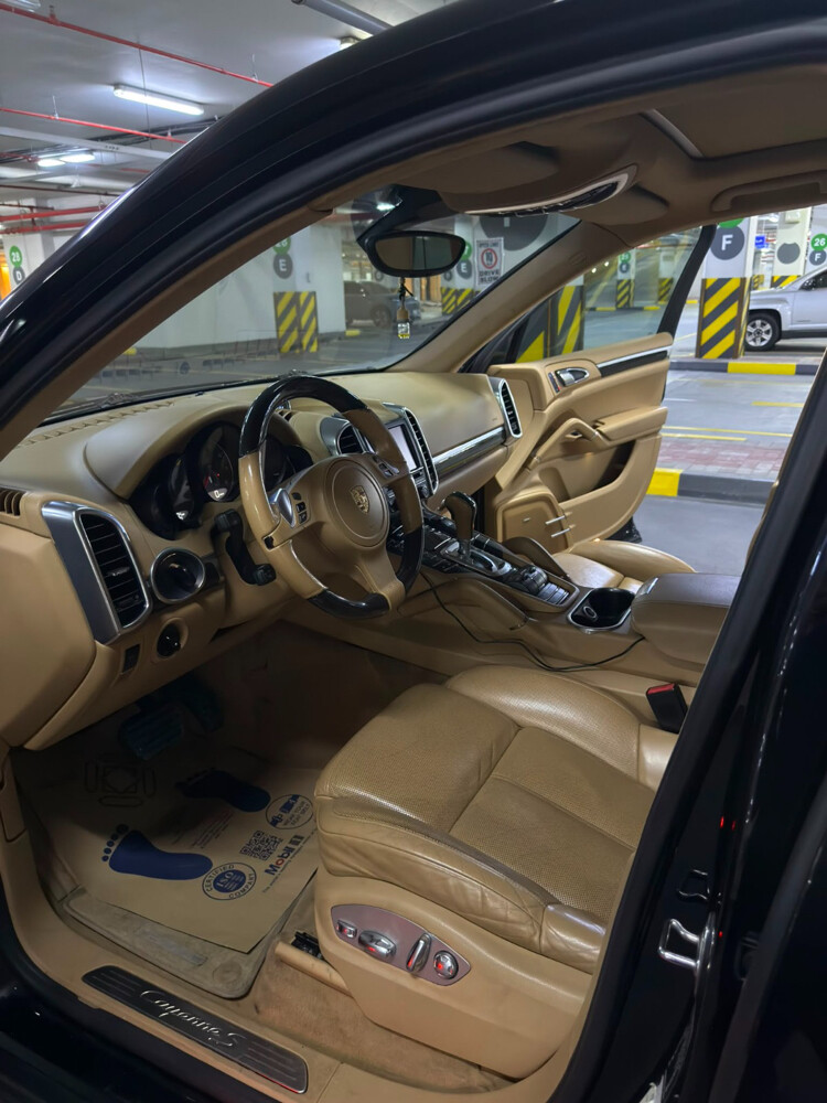 Porsche Cayenne S - 4
