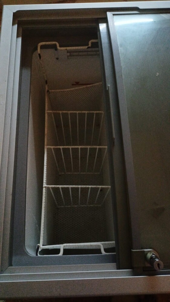 D freezer - 2