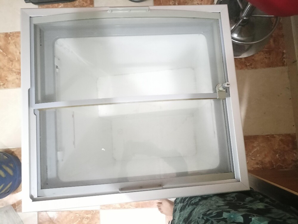 D freezer - 1