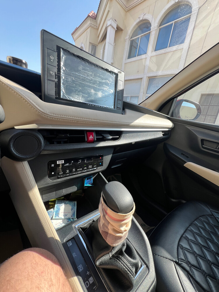 Toyota yaris 2023 - 4