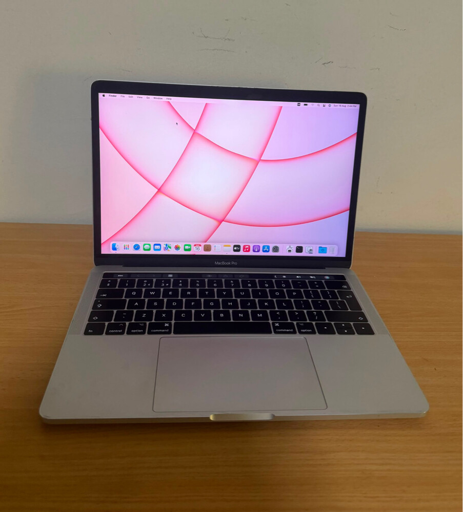 MacBook Pro 2017 – Touch Bar USA  - 5