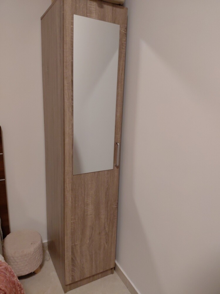 wordrobe in perfect condition - 1