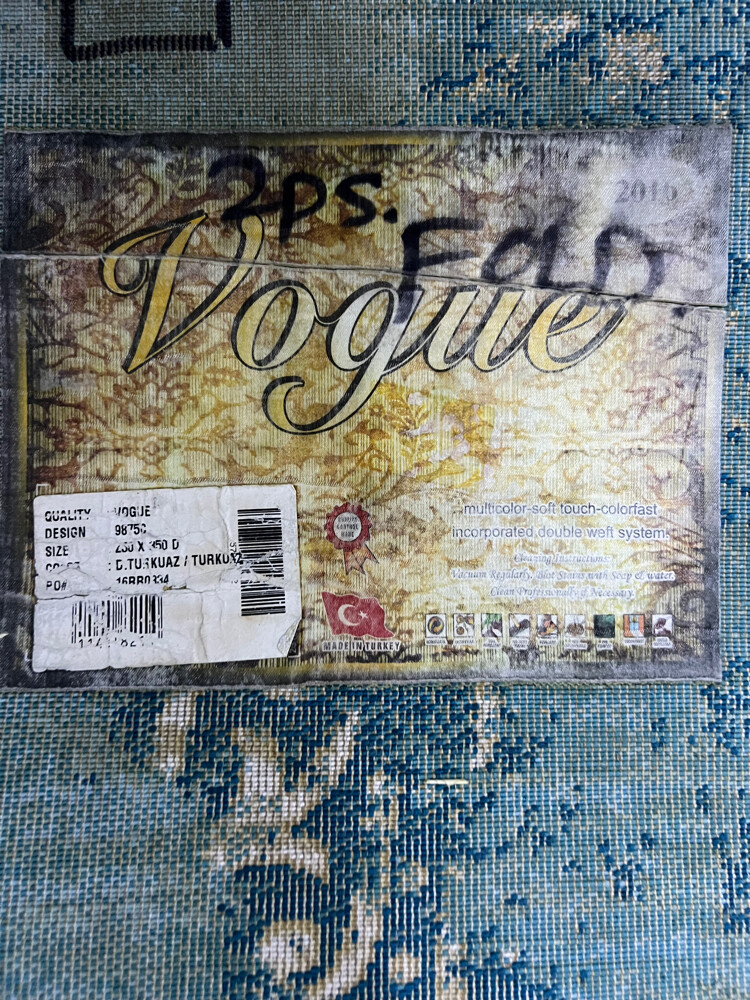 Used carpet, in excellent condition - 4
