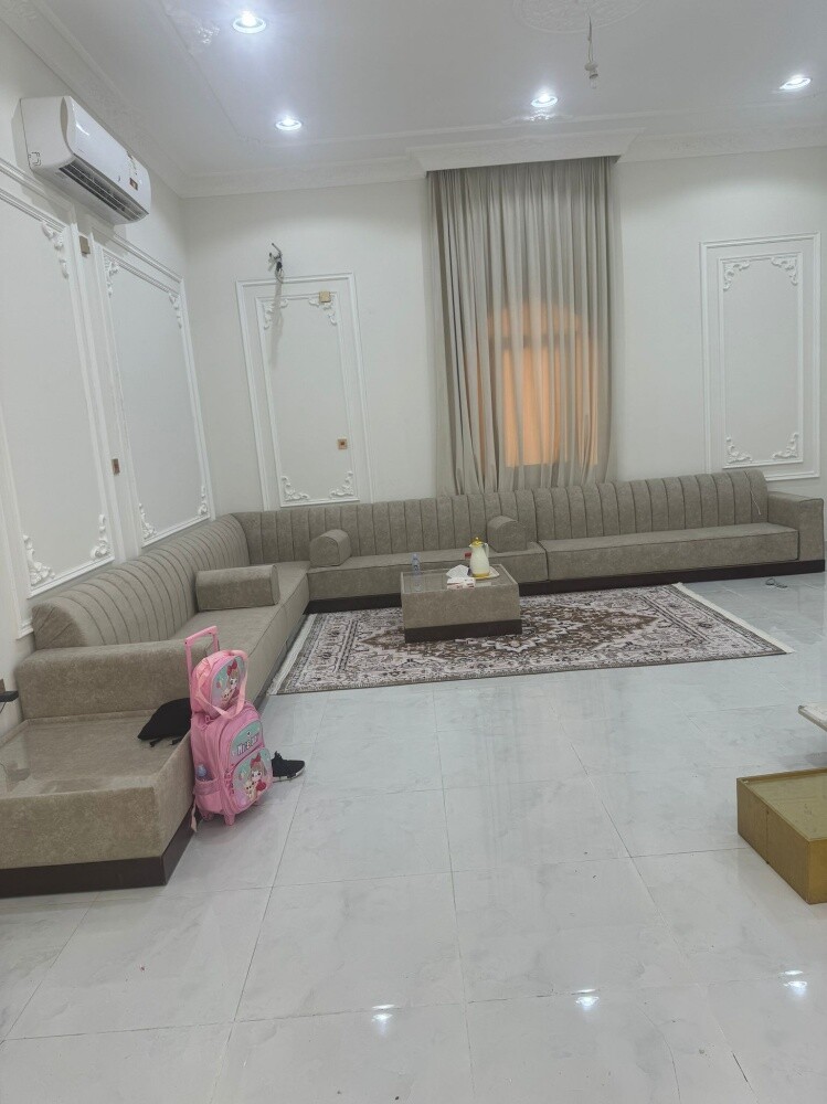 brand new sofa 1 metre 550 - 2