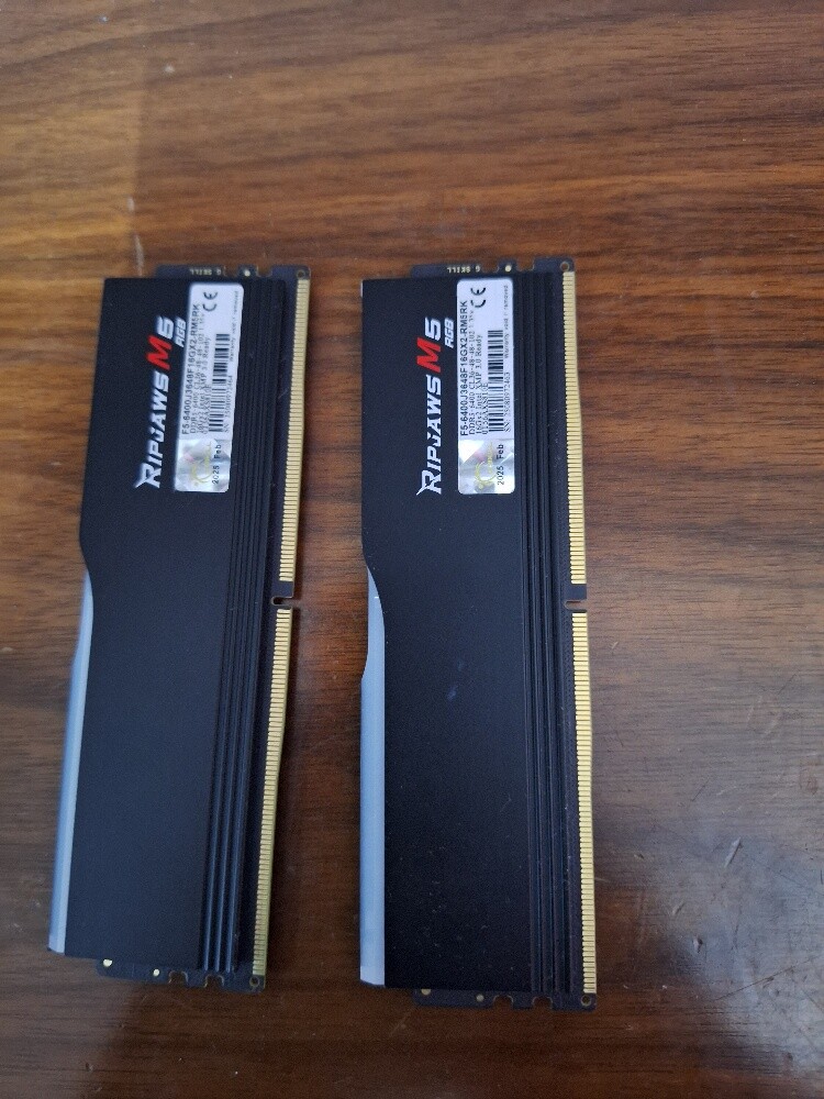 G skills 32 GB DDR5 - 3