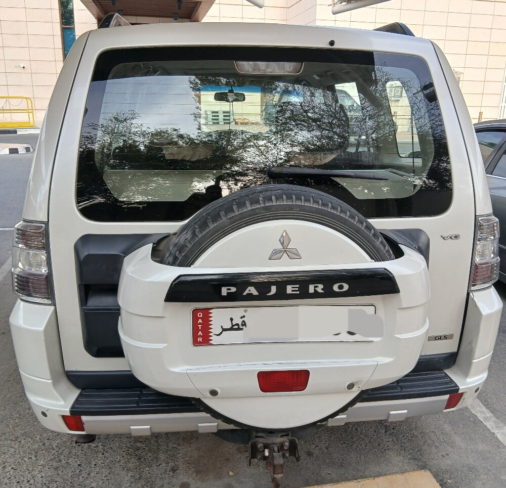 Mitsubishi Pajero - 3