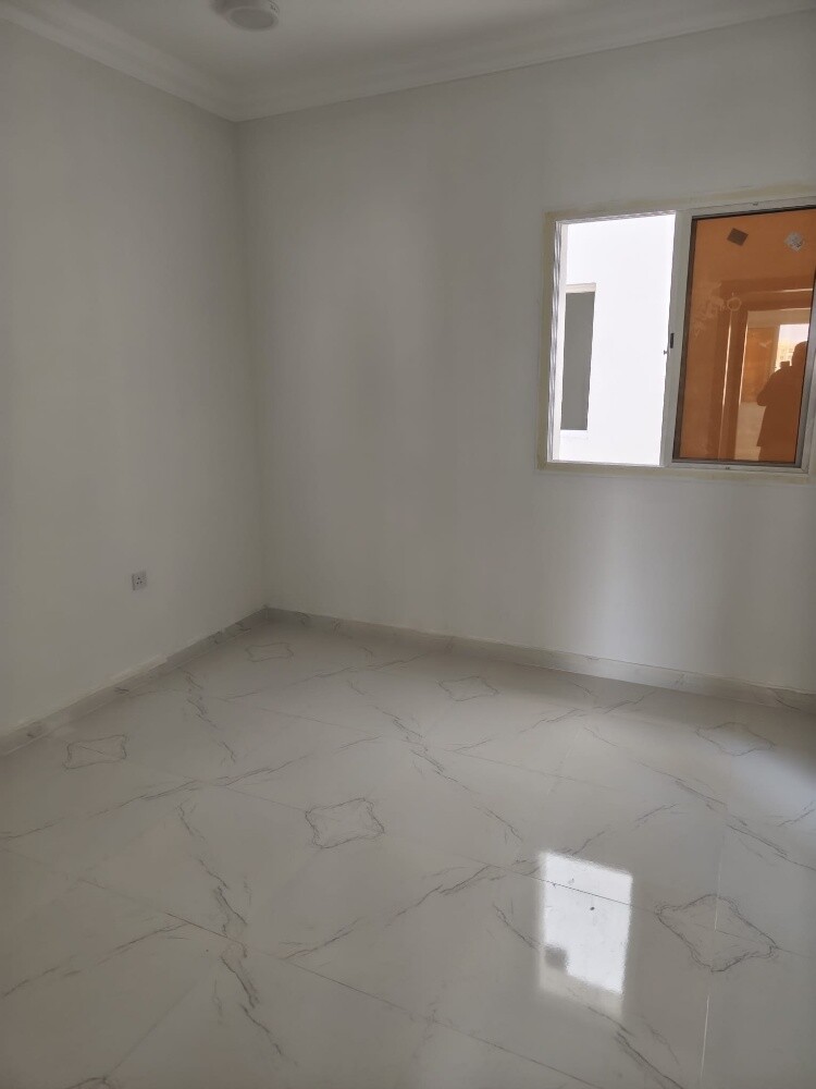 للبيع عمارة مدينة خليفة جنوبية - 8